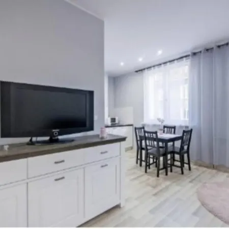 Apartament Cyntia Appartement *